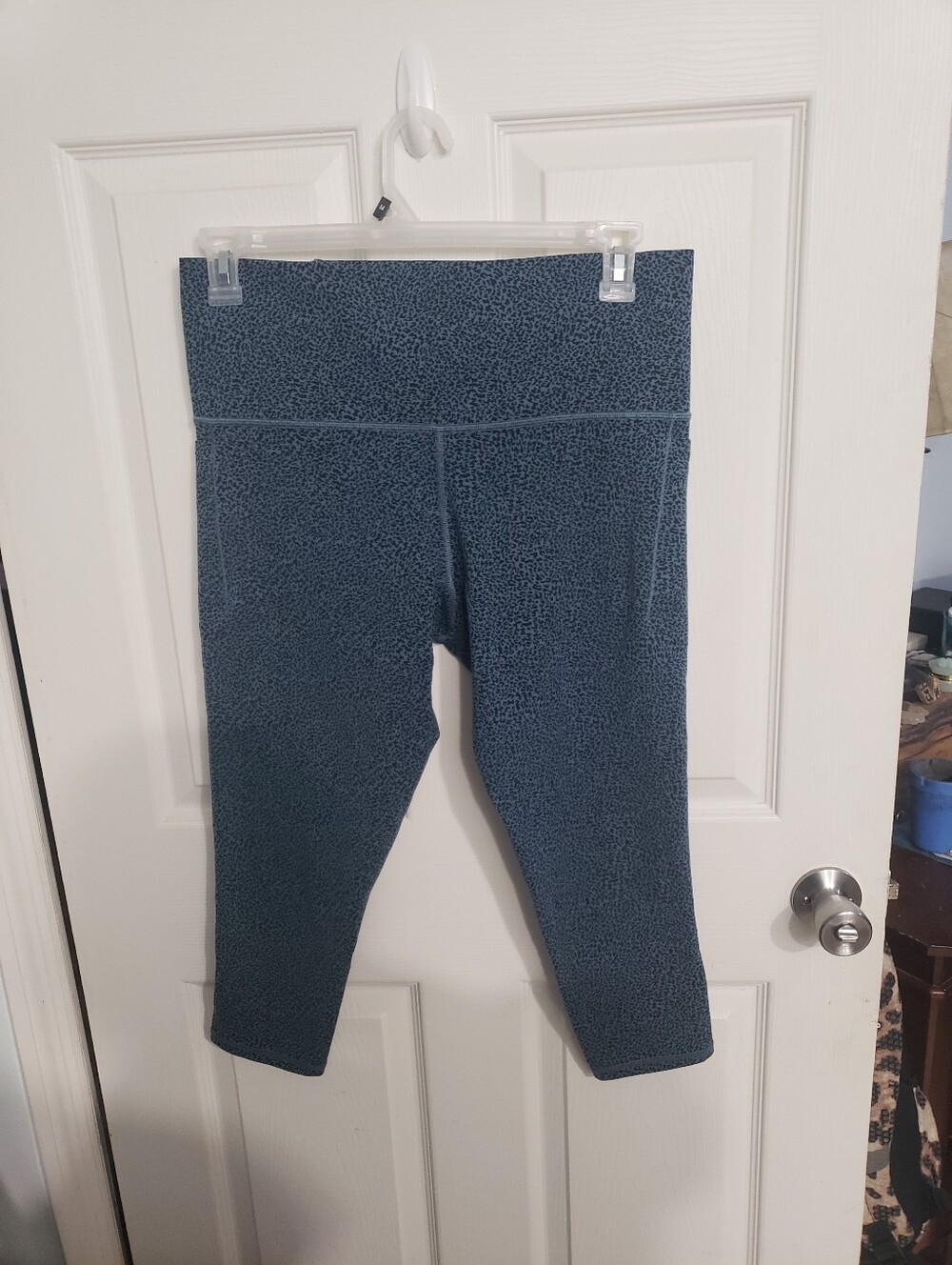 Athleta Teal and Black Speckled High-Rise Leggings